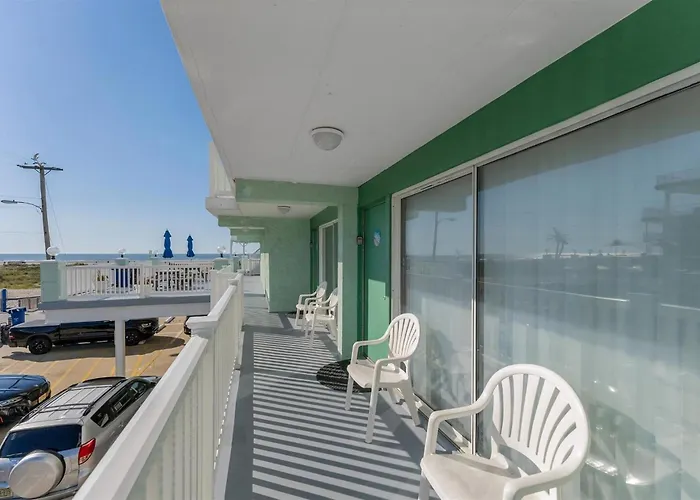 404 E Denver Ave, Unit 215